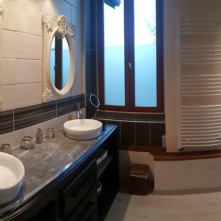 L'ecrin Des Coteaux Bed & Breakfast 3*