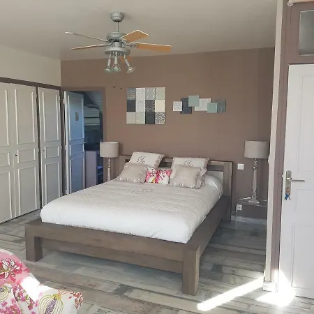 Bed & Breakfast L'ecrin Des Coteaux 3*