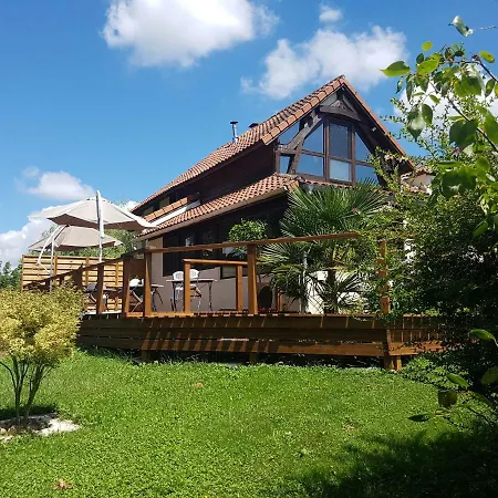 L'ecrin Des Coteaux Bed & Breakfast